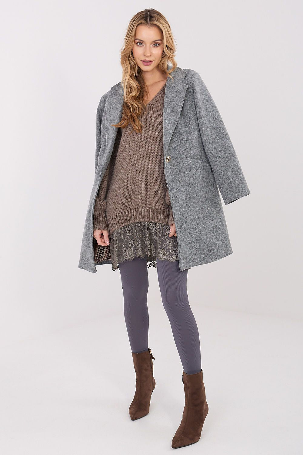  Paltas model 222161 Italy Moda 